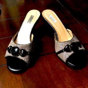 🌹Lovshoes Adorable Sandal🌹